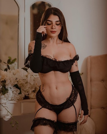 Karely Ruiz, la modelo latina