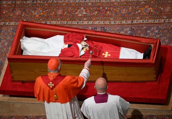 Ya fue cerrado el ataúd