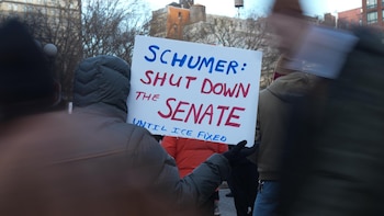 Los demócratas amenazan con no