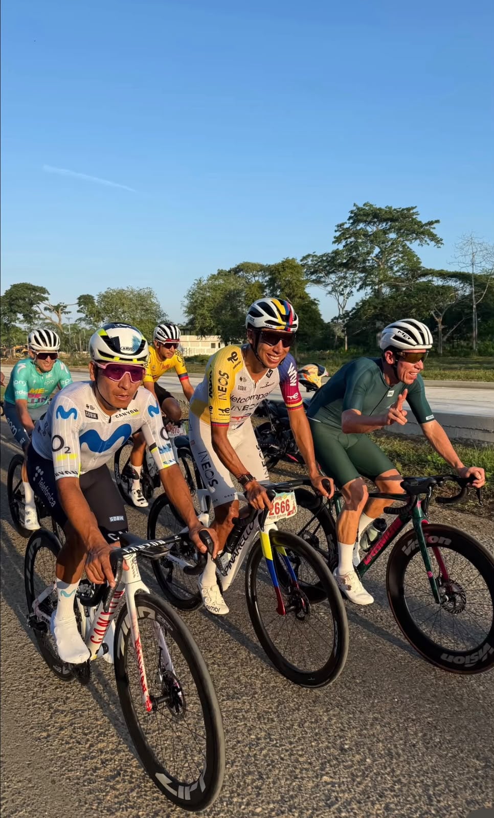 Rigoberto Urán dedicó un mensaje a Nairo Quintana en el Gran Fondo de Cartagena -crédito @rigobertouran/Instagram