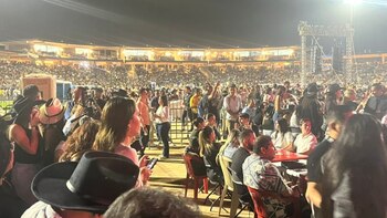 Las y los asistentes al