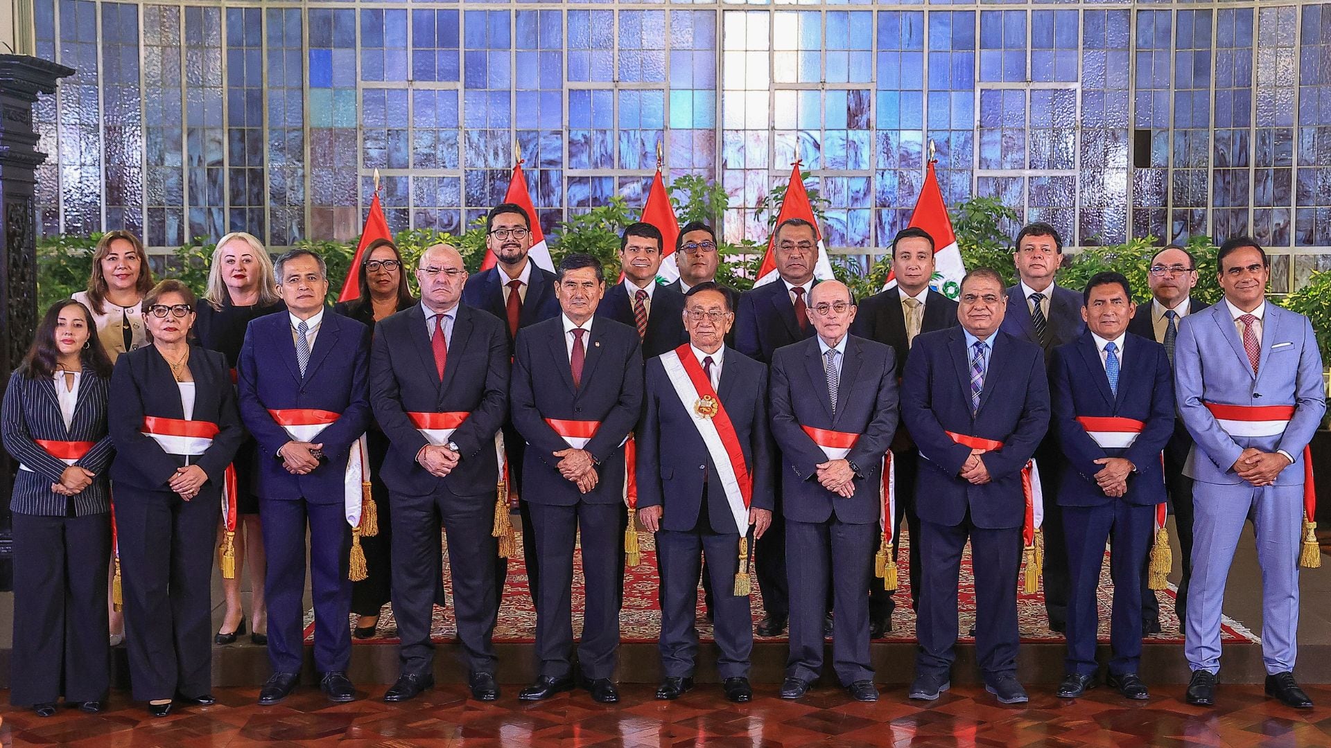 Miralles negó la existencia de cuotas políticas en las designaciones ministeriales y fue reemplazada por Luis Arroyo como primer ministro