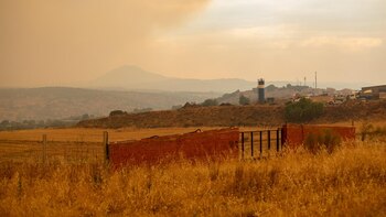 Escalona (Toledo) acoge en su polideportivo a vecinos evacuados de otros municipios por los incendios forestales
