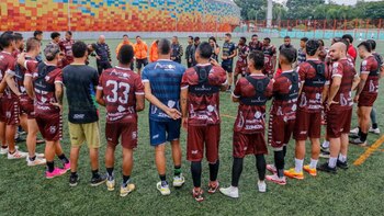 Por reclamar salarios, un técnico