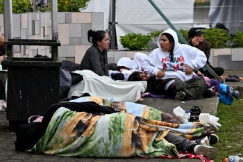 Miles de personas conmemoran el día de la virgen de los ángeles de Costa Rica