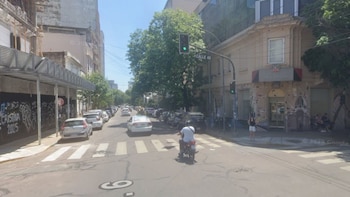 Maniataron y robaron a la madre y al hermano de un ex futbolista de la selección argentina en La Plata