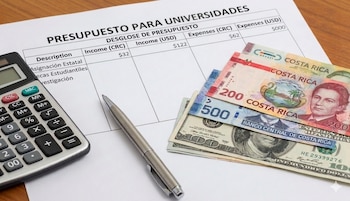 El 75% del presupuesto de educación superior actualmente lo concentran la UCR y la Universidad Nacional, según cifras oficiales del Ejecutivo. (Visuales - IA)