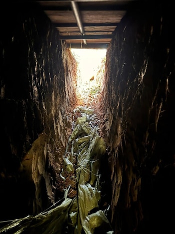 El asalto destruyó cuatro búnkeres y campamentos del ELN, empleados para planificar ataques armados y coordinar operaciones ilegales - crédito prensa Fuerzas Militares