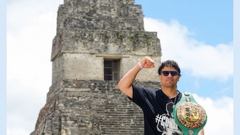 Congreso de Guatemala aprueba aporte económico para boxeador Lester Martínez