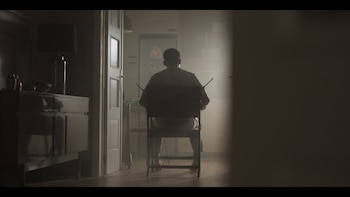 Jaime Lorente en 'La Silla', la nueva película de Ángel de la Cruz. (AF Films)