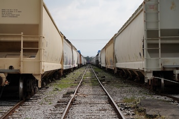 El ferrocarril de carga constituye