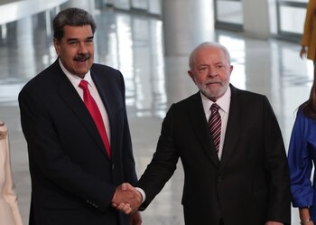 Nicolás Maduro junto a Lula