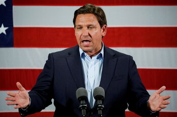 Foto de archivo de Ron DeSantis, gobernador de Florida (REUTERS/Marco Bello)