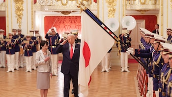 Trump felicita a Takaichi y