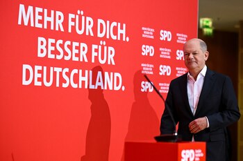 Scholz llama a combatir injerencias