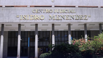 Decretan detención provisional para salvadoreño y dos guatemaltecos por administración fraudulenta en El Salvador