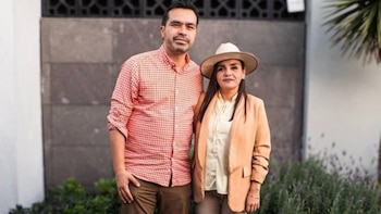 Jorge Máynez arropa a Grecia Quiroz en su segundo informe de gobierno