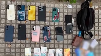 Durante el operativo, la Policía secuestró celulares y dinero en efectivo