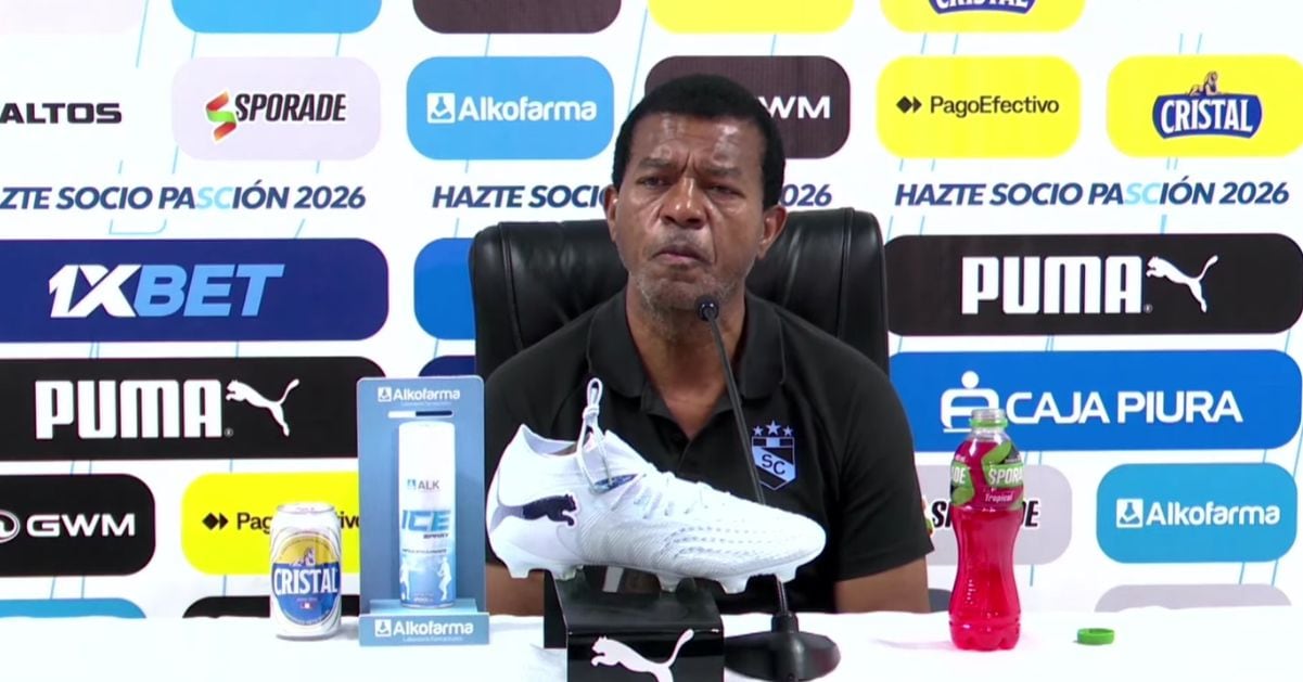 Julio César Uribe, al borde de las lágrimas, al hablar en conferencia sobre la agresión que sufrió por parte de los barristas de Sporting Cristal.
