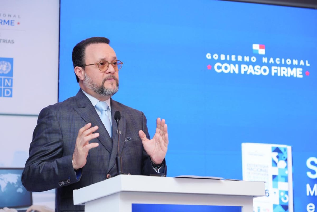 Julio Moltó, ministro de Comercio e Industrias, señaló que la estrategia busca generar mayor valor, empleo calificado y posicionar a Panamá en mercados internacionales de servicios modernos. Cortesía MICI