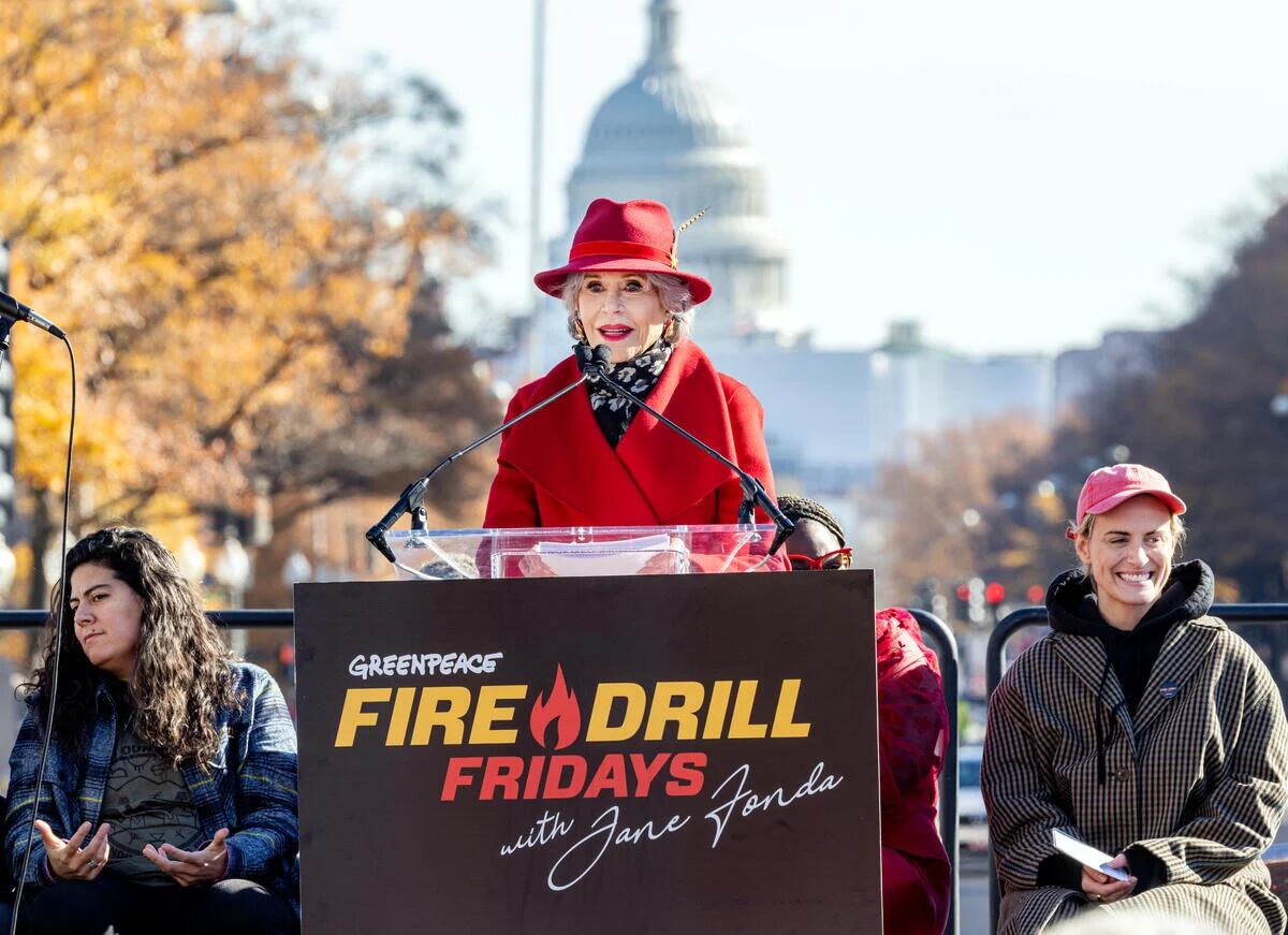 Jane Fonda en 2019, durante una manifestación de los Fire Drill Fridays. (Greenpeace)