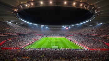 Dos aparcamientos de la Cartuja