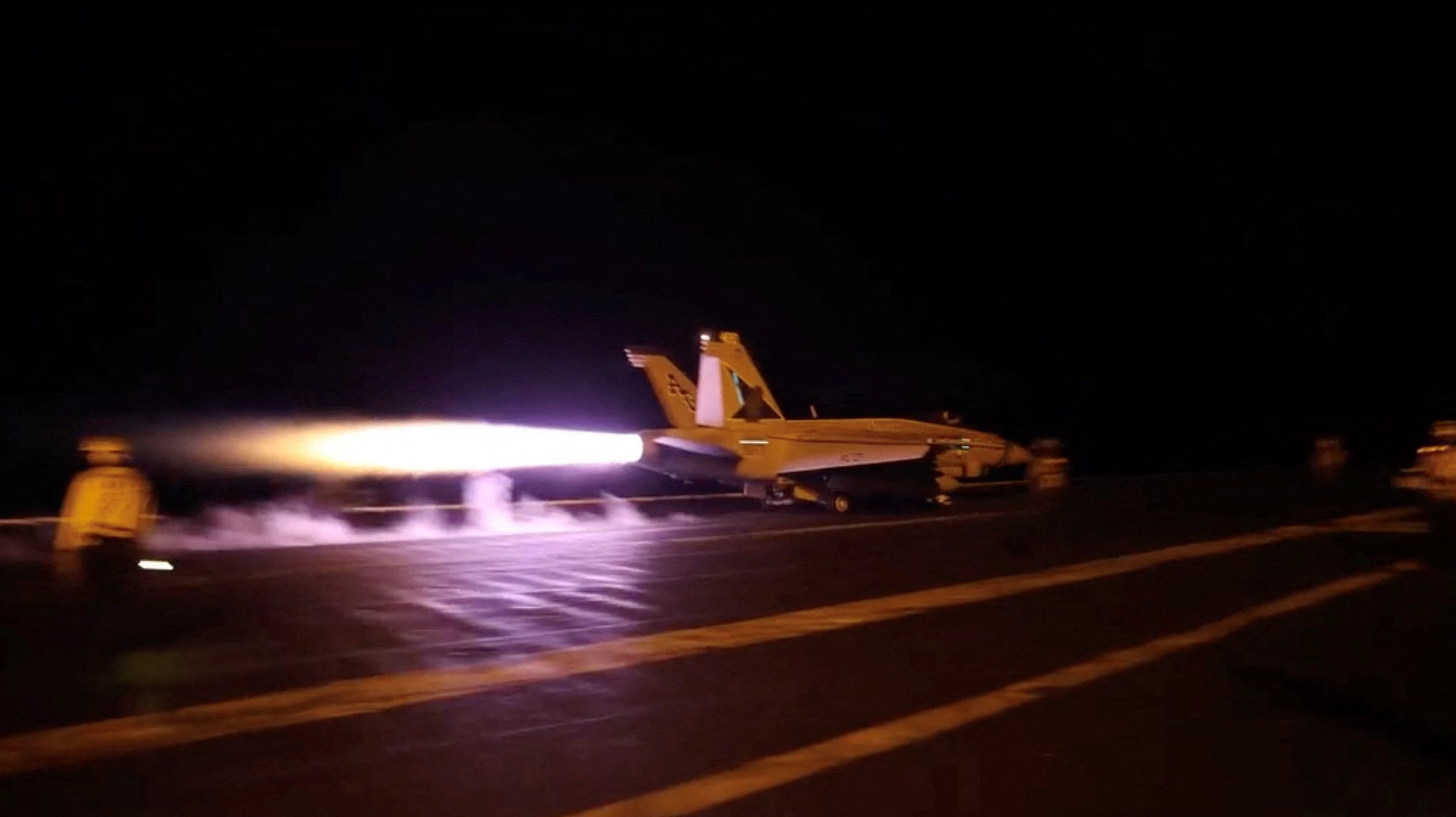Donald Trump sostuvo que Estados Unidos esperó a que Irán casi reconstruyera sus sistemas de radar antes de atacar y amenazó con una respuesta mayor ante represalias.. U.S. Central Command /via REUTERS