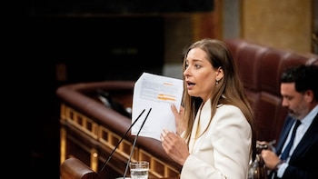 El Congreso constata el "bloqueo político" e insta a Sánchez a "asumir responsabilidades" por la corrupción
