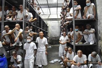 Centro de Confinamiento del Terrorismo CECOT, cárcel de máxima seguridad de El Salvador donde están recluidos miles de pandilleros y mareros