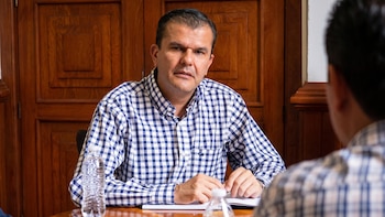 Juan Manzo responde a denuncia por presunta delincuencia organizada: acusa intento de desprestigio