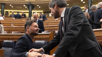 Urtasun "tiende la mano" a Rufián pero le pide concreción y definir el papel de ERC en las elecciones generales