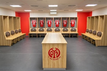 Vestuarios del Mewa Arena.