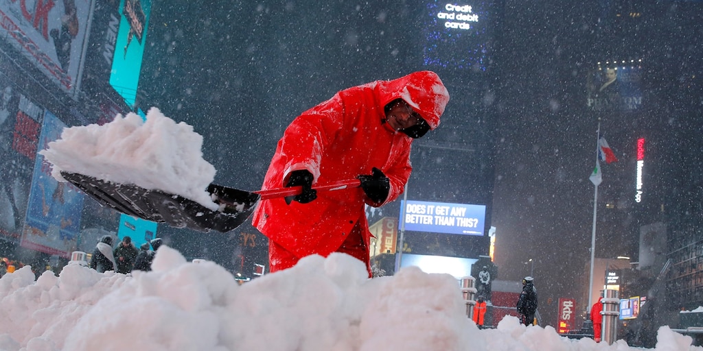 Nueva York pagará hasta USD 45 por hora a los removedores de nieve: requisitos y cómo inscribirse - Infobae