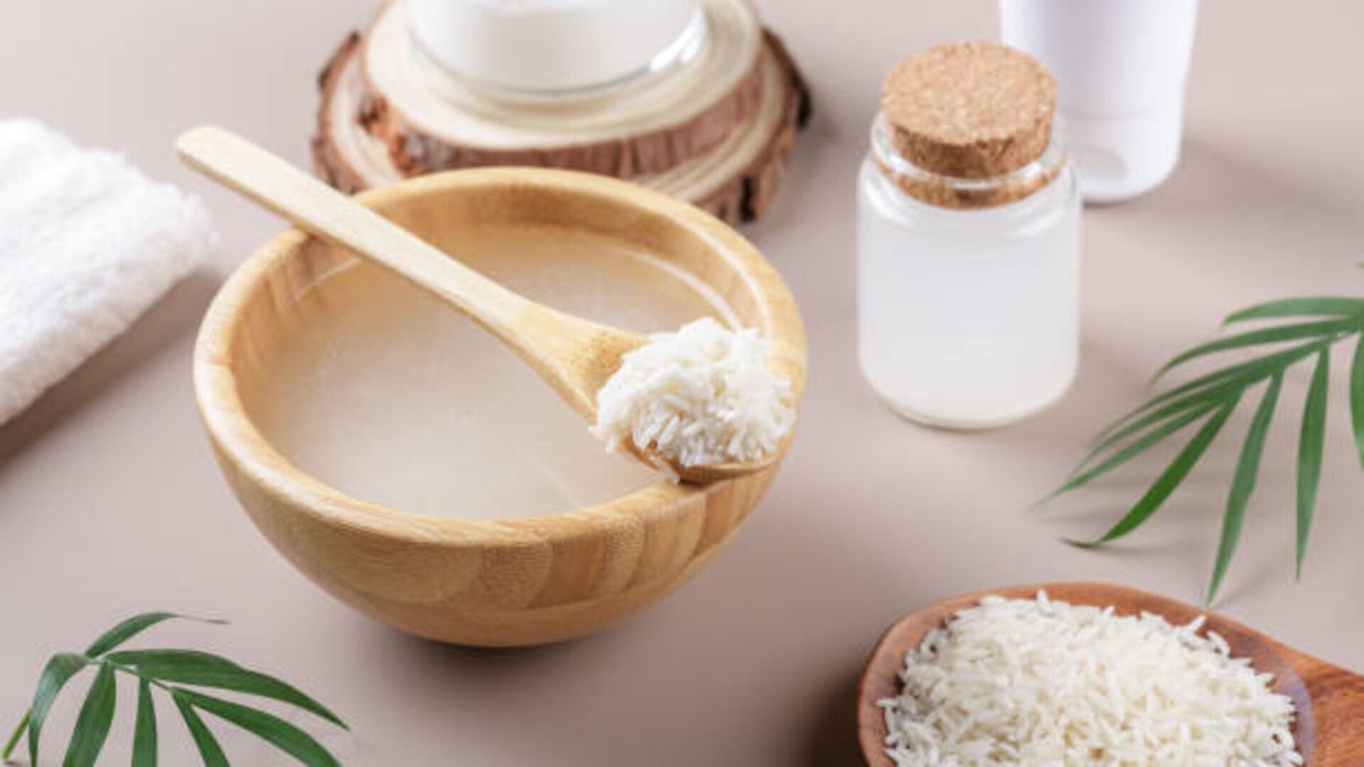Por sus propiedades, el agua de arroz podría ayudar a múltiples sistemas del organismo. Foto: iStock