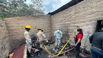 Persona de la tercera edad muere junto a su mascota en incendio que redujo su vivienda a cenizas en Honduras