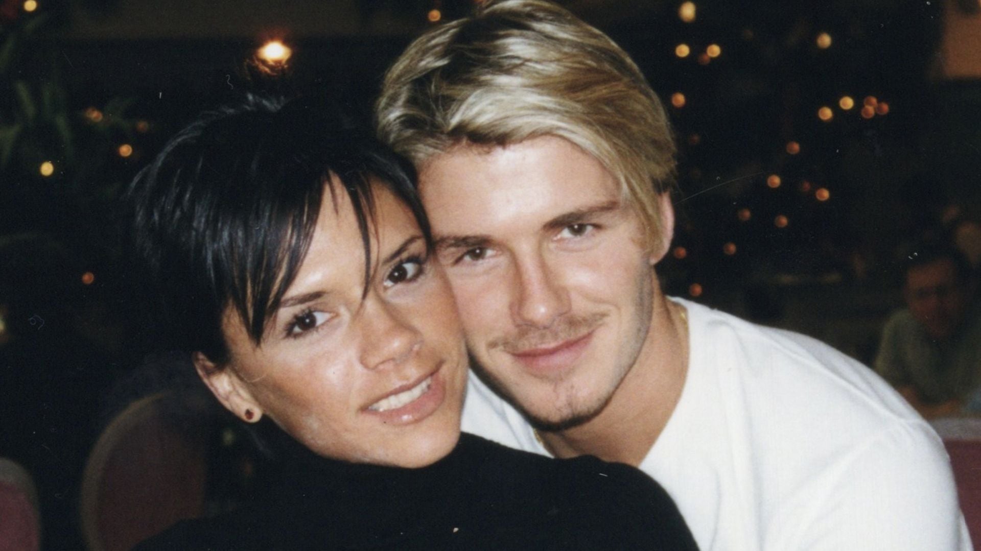 La pareja se conoció en 1997 en la sala de jugadores del Manchester United y contrajo matrimonio en julio de 1999 - (Netflix)