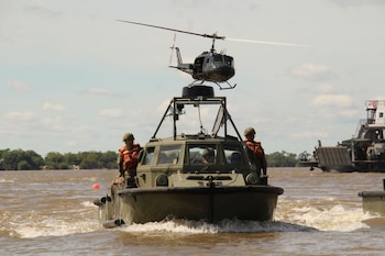 El Ejército Argentino desplegó blindados y tropas en Rosario para las actividades de los ejercicios Biguá y Arandu (Argentina.gob.ar)