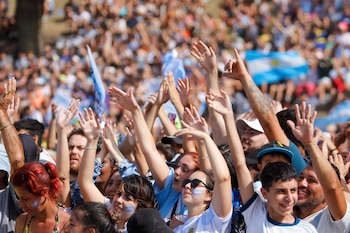 Más de 140 mil personas