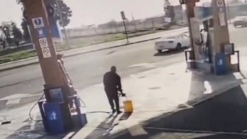 ¿Otro “Lord Gasolina”? Exhiben a sujeto que escapó sin pagar en Puebla | VIDEO