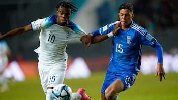 Inglaterra e Italia brindaron un