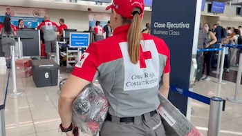 Cruz Roja Costarricense envía rescatistas a Venezuela para apoyar labores tras los terremotos