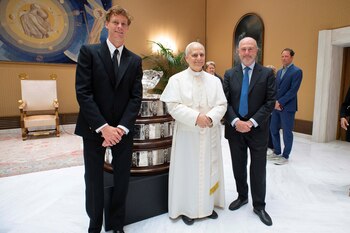 Sinner bromeó con el Papa