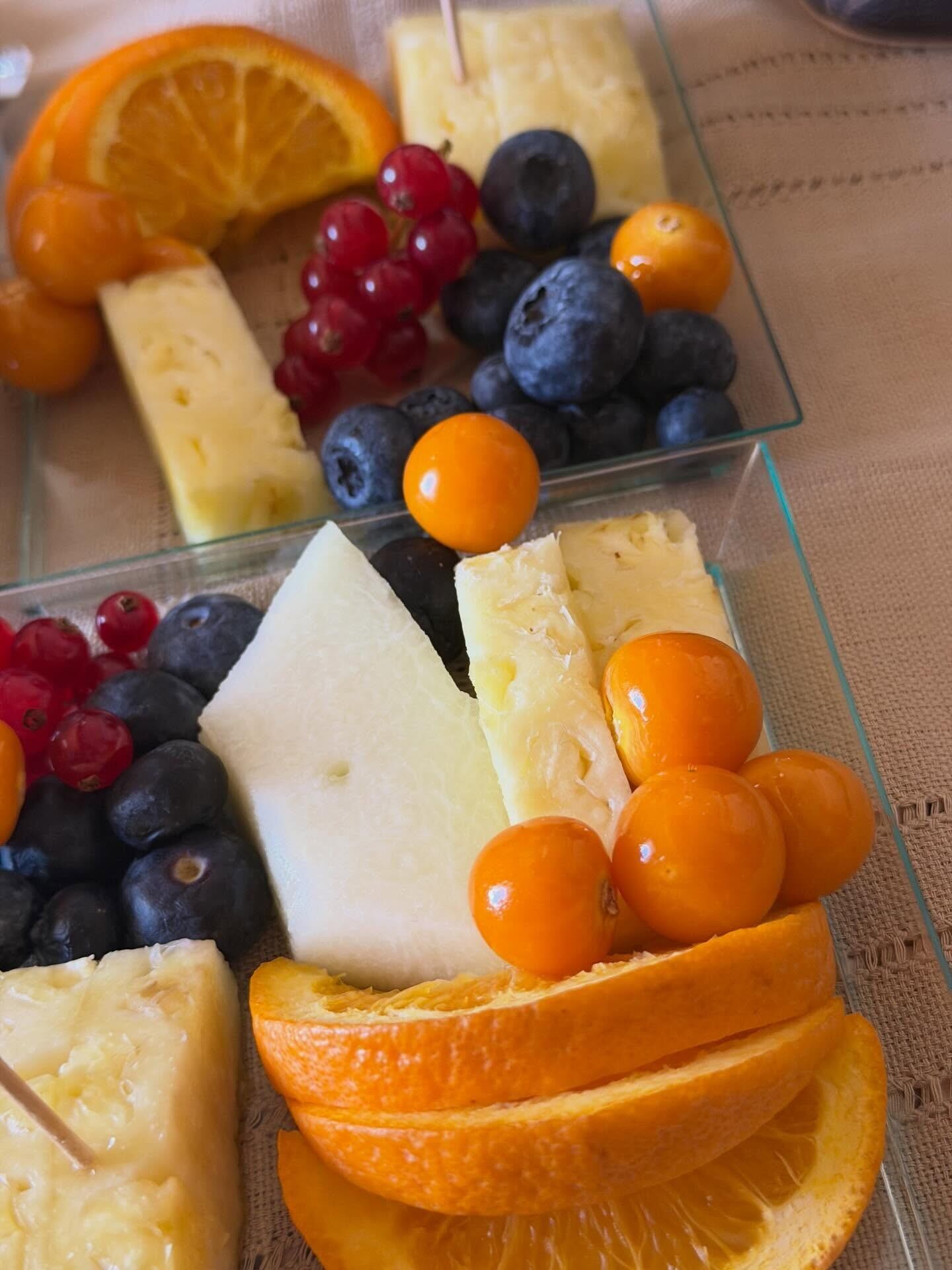 Las imágenes del viaje transmiten serenidad y felicidad familiar, alejadas del revuelo mediático y el conflicto judicial