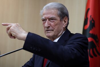 El líder del Partido Democrático,