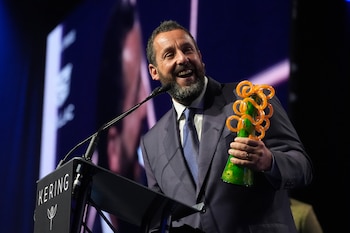 Adam Sandler recibe el premio