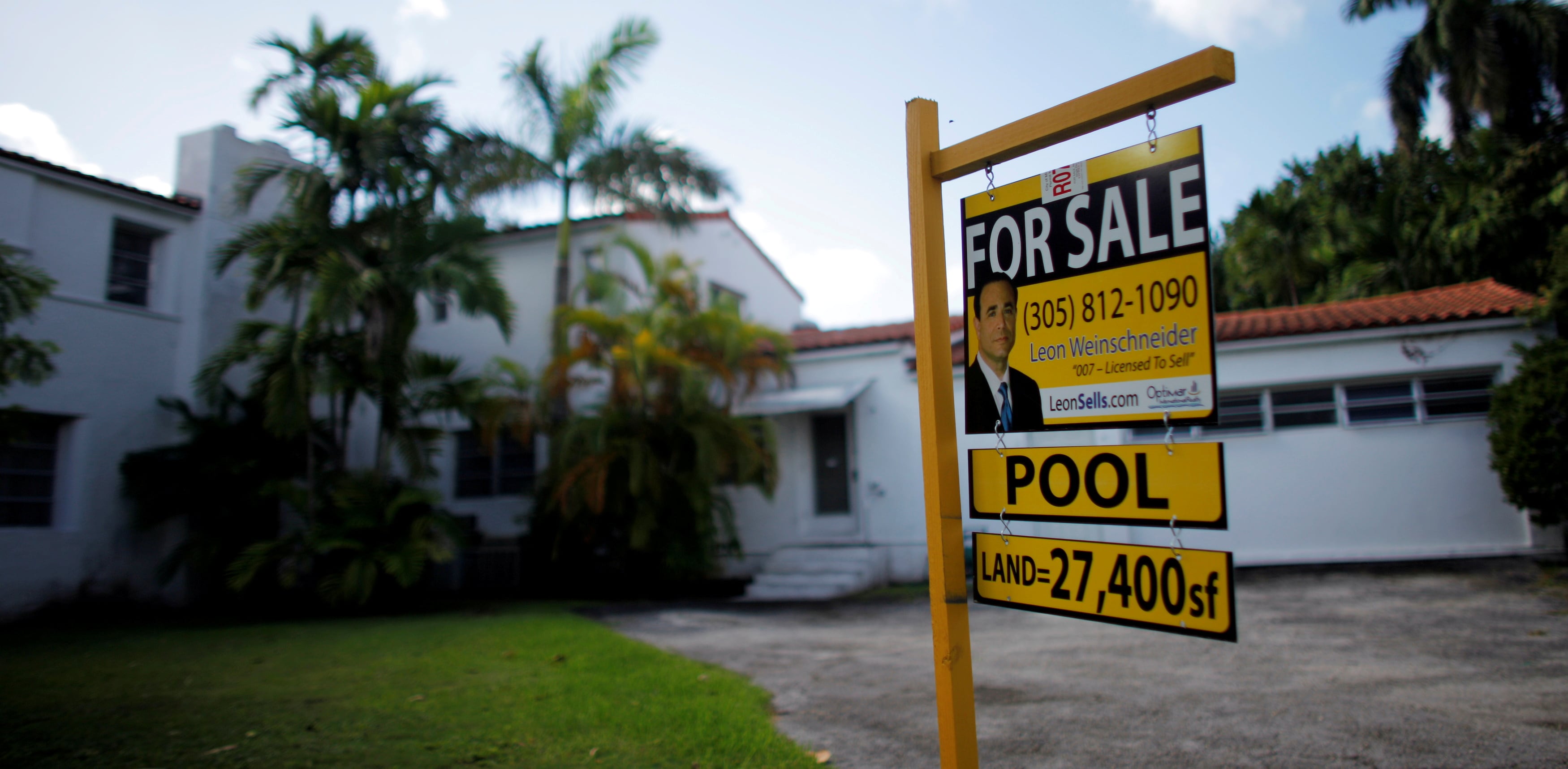 El tiempo para reunir el pago inicial en Florida aumentó 17 meses desde 2016 por el alza de los precios de las casas frente al crecimiento de los salarios (REUTERS)