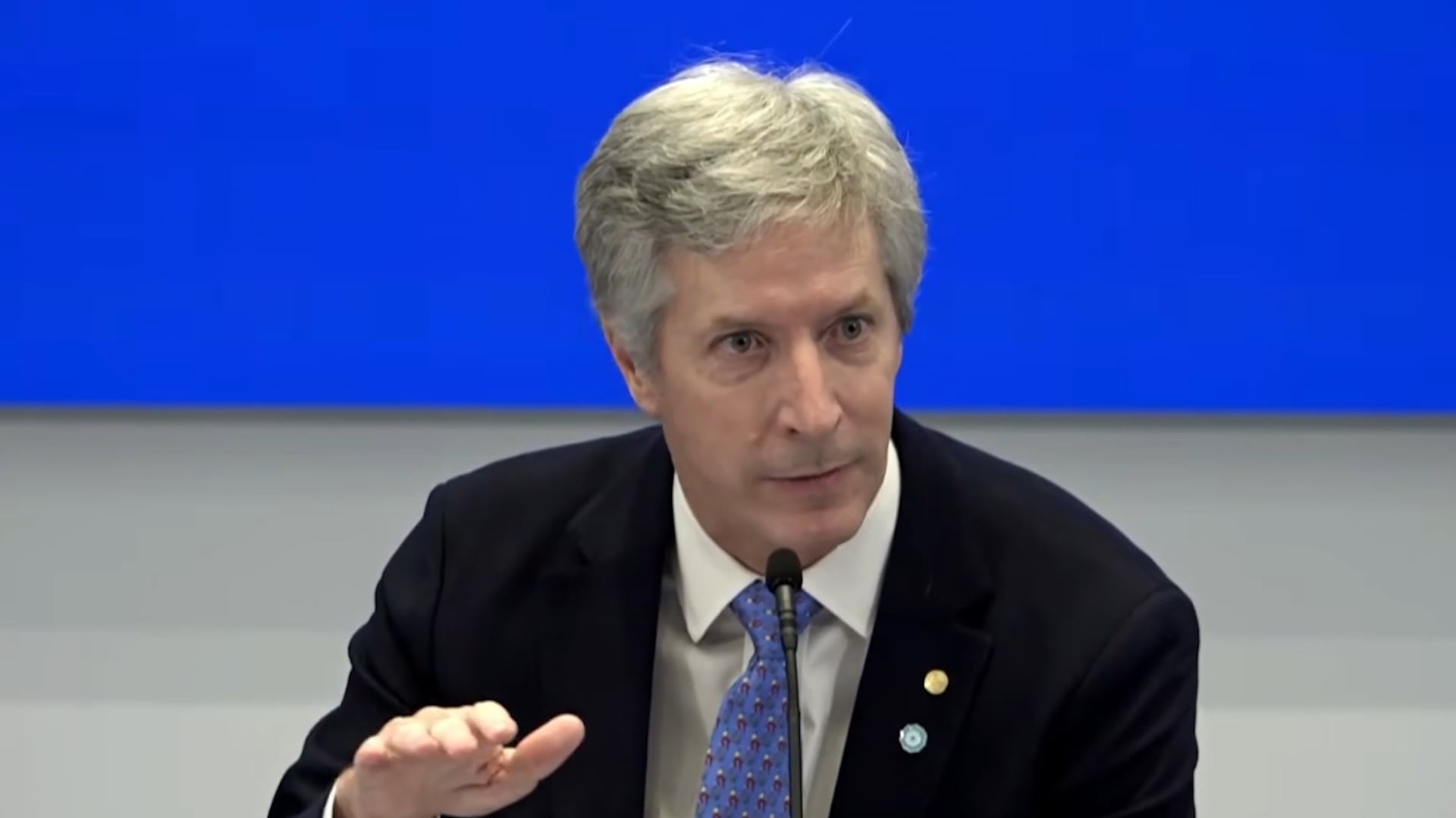 Santiago Bausili, titular del BCRA, ya había anticipado la posibilidad de flexibilizar los créditos en dólares para empresas no generadoras de divisas.