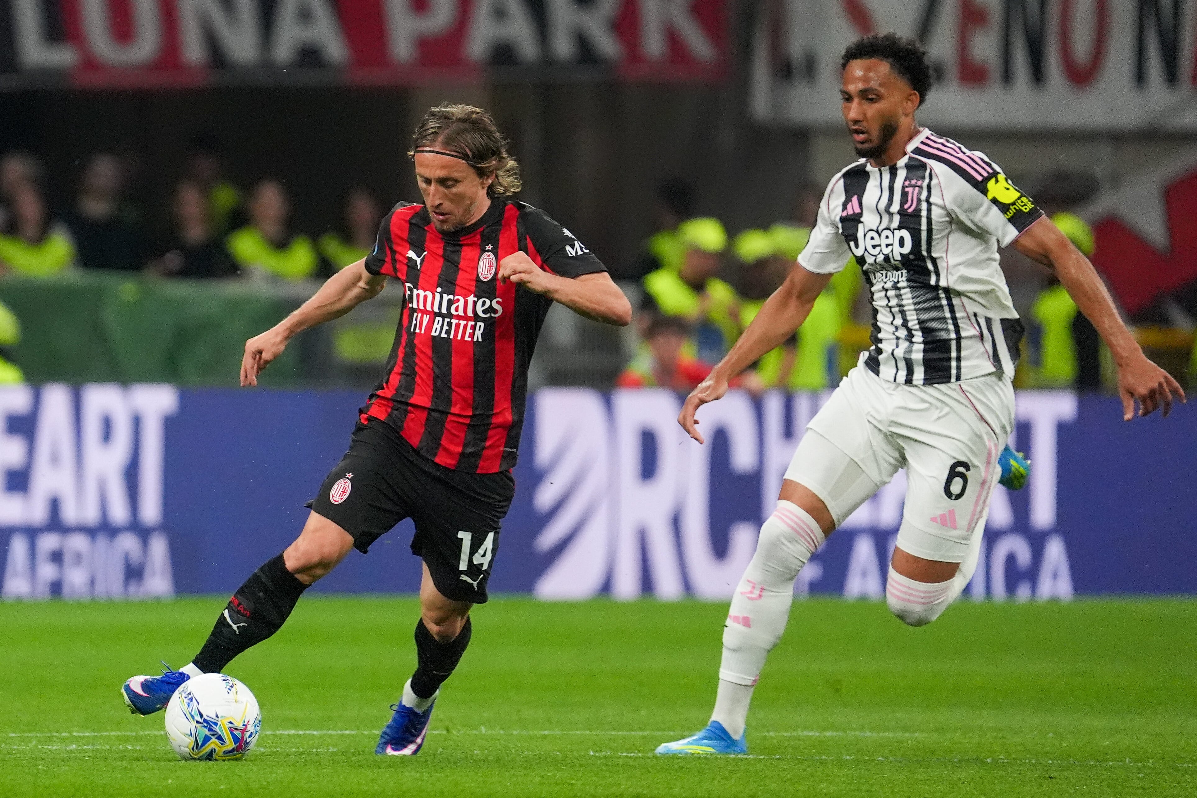 Milan vs Juventus han protagonizado partidos memorables a lo largo de la historia. (Alessio Morgese/LaPresse vía AP)