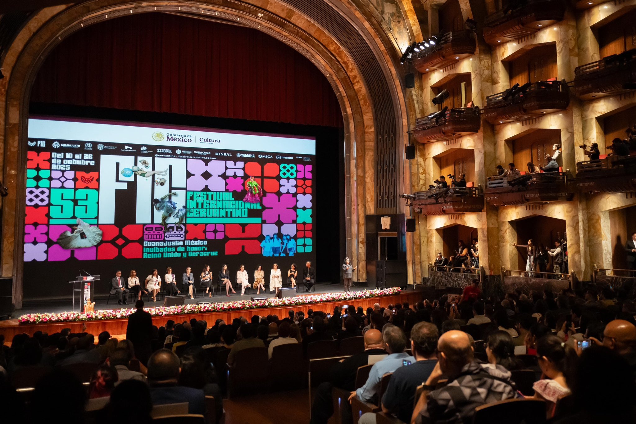 El Reino Unido, país invitado, participa con una programación diversa, que abarca música, teatro y danza. Foto: X/@ccurieldeicaza.