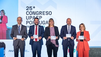 El secretario general salvadoreño recibe el reconocimiento de sus pares durante un congreso histórico. La modernización y la inclusión financiera se convierten en banderas de la nueva etapa. Un doctorado honorífico refrenda su impacto (Foto cortesía Franklin Castro)